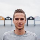 Male customer 18